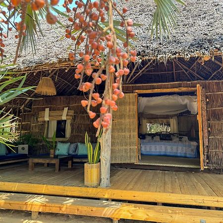 Che Shale Hotell Mambrui Exteriör bild